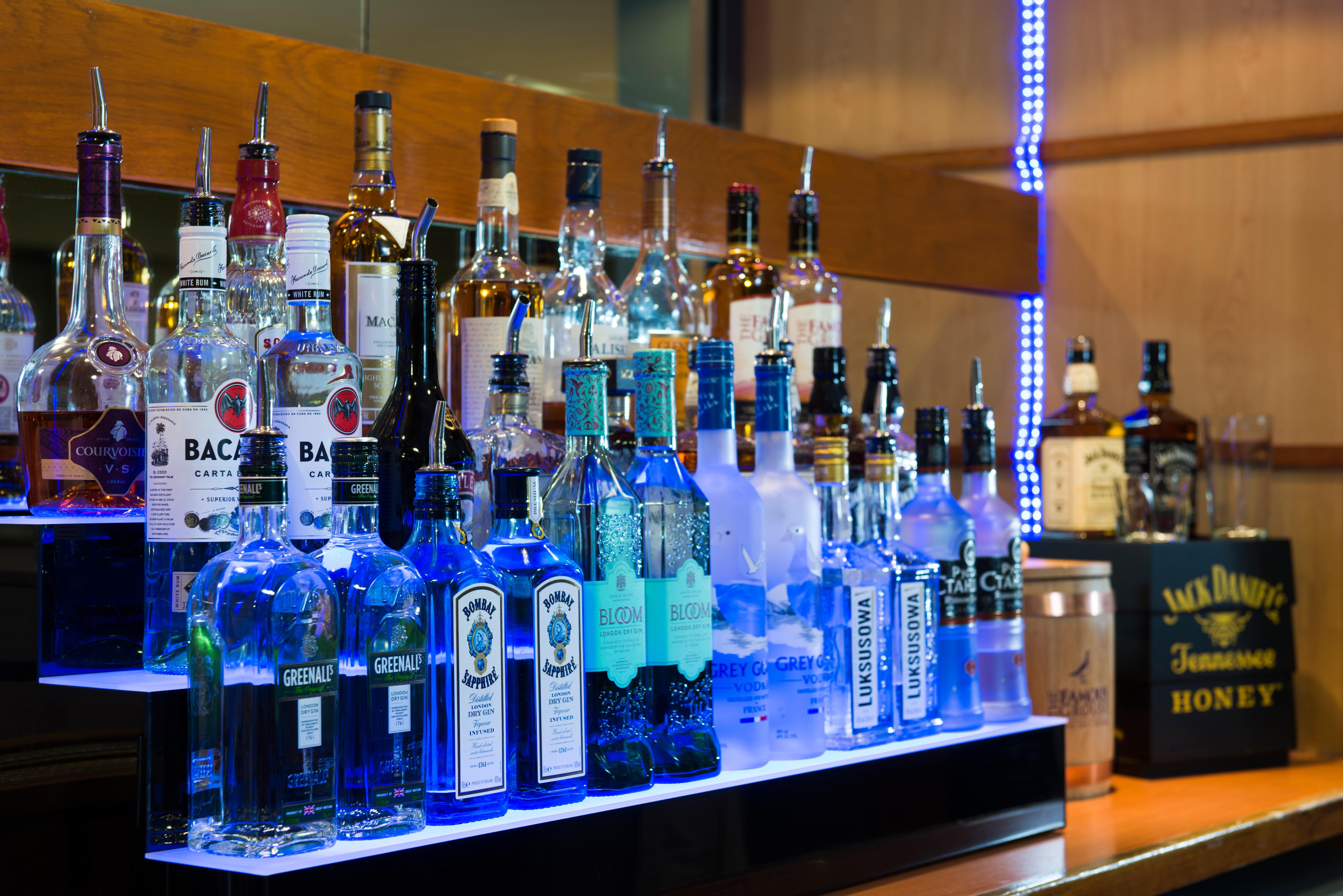 Holiday Inn Express Swansea East By Ihg Bagian luar foto
